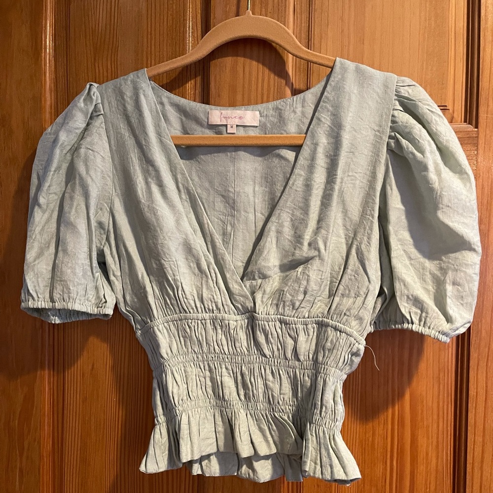 Puff sleeve crop top